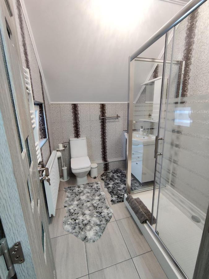 Vizuina Lupului Hotel Gura Humorului Exterior foto